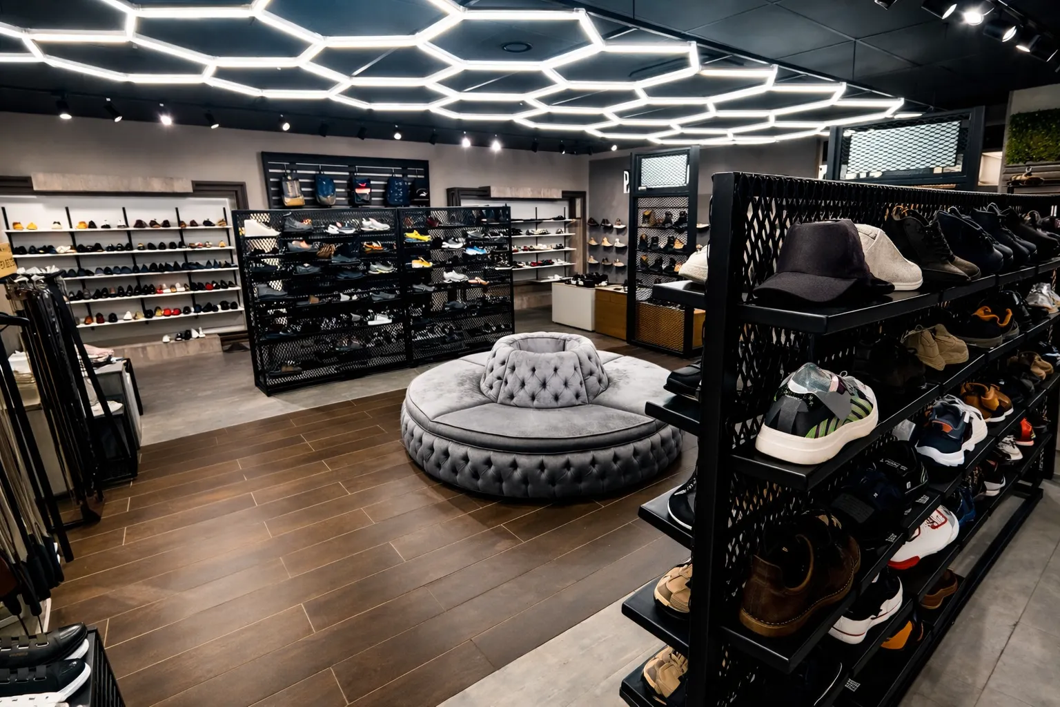 Retail display shopfitting with wood and glass fixtures